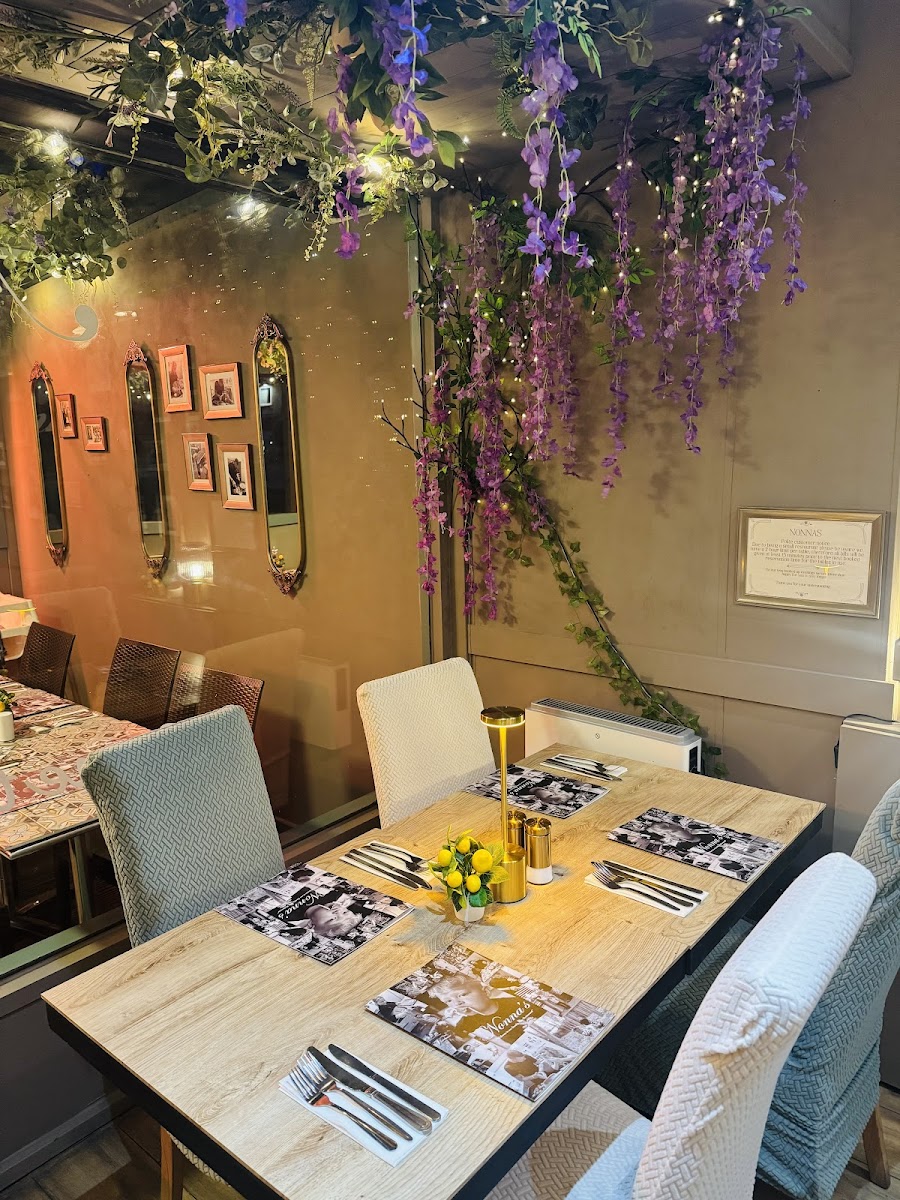 Nonna's Prosecco & Cicchetti